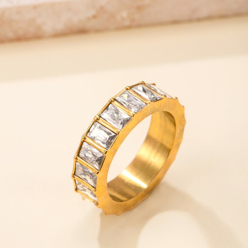 European and American Fashion Stainless Steel Jewelry Square Diamond Inlaid Index Finger Ring Light Luxury Versatile 18K Gold Plated Stainless Steel Ring