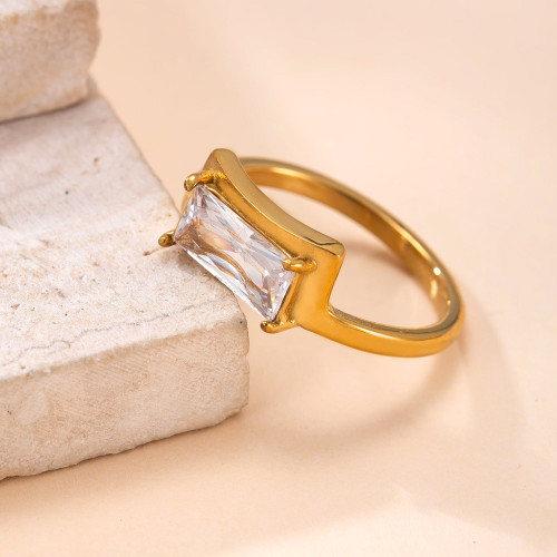European and American Cross-Border Titanium Steel Jewelry Fashion Niche Design 18K Gold Plated Ring for Women Square Zircon Stainless Steel Ring