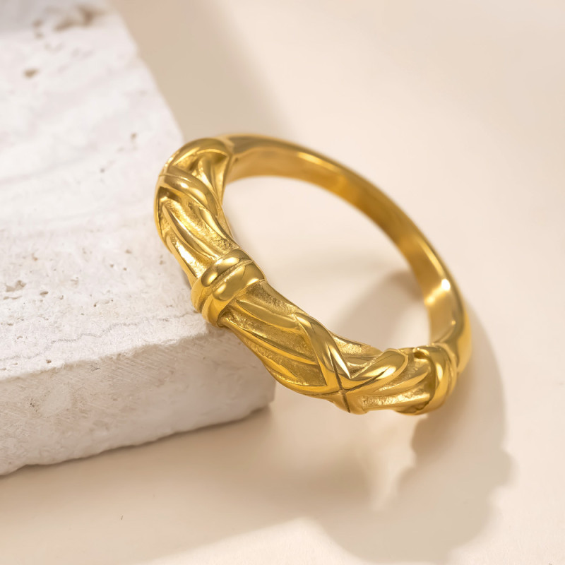 Cross-Border Hot Selling Stainless Steel Jewelry Light Luxury High-End Index Finger Ring Casting Wrapped 18K Gold Plated Titanium Steel Ring