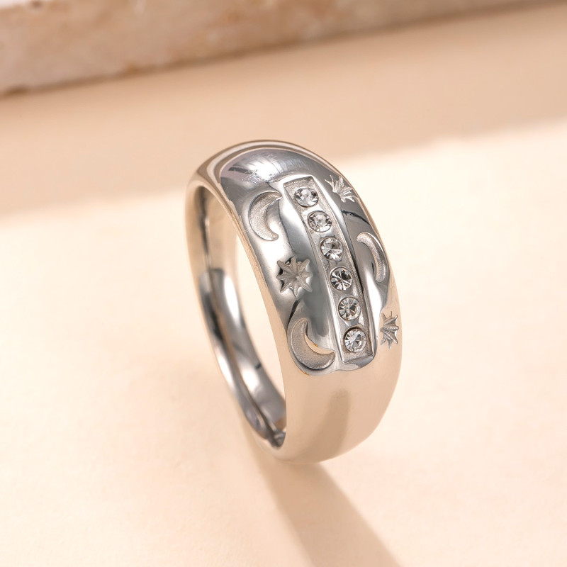 Cross-Border Hot-Selling Fashion Titanium Steel Jewelry Casting Micro-Inlaid Diamond Star and Moon Ring Light Luxury 18K Gold Plated Stainless Steel Ring