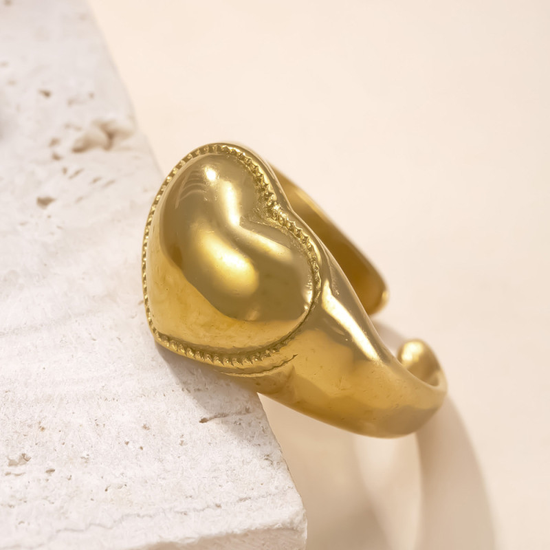 Cross-Border European and American Stainless Steel Jewelry High-End Casting Heart Ring 18K Gold Plated Open Ring Manufacturer Wholesale