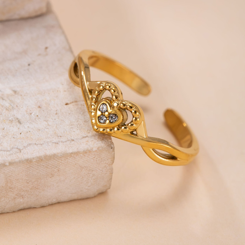 Cross-Border Hot-Selling Titanium Steel Jewelry Fashion Versatile 18K Gold Plated Ring Casting Heart-Shaped Diamond-Studded Stainless Steel Ring Factory