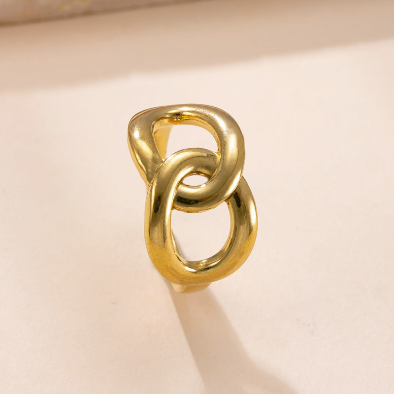 European and American Style Stainless Steel Ring for Women Fashion Geometric Hydraulic Starfish Ring 18K Gold Plated Heart Ring Titanium Steel Jewelry