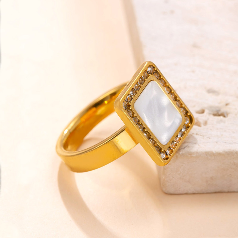 Cross-Border New Stainless Steel Ring for Women, Welded Brand, Inlaid Diamond Ring, High-End Vacuum Electroplated 18K Gold Titanium Steel Jewelry