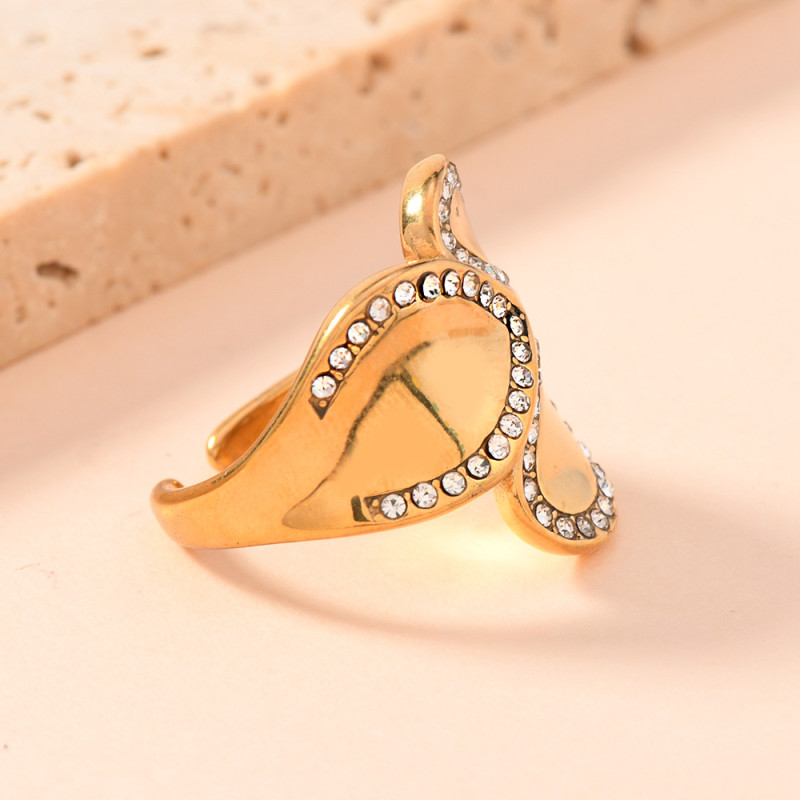 Korean Fashion Ring Exaggerated Personality Cast Three-Dimensional Leaf Inlaid Diamond Ring Light Luxury Stainless Steel Jewelry Manufacturer