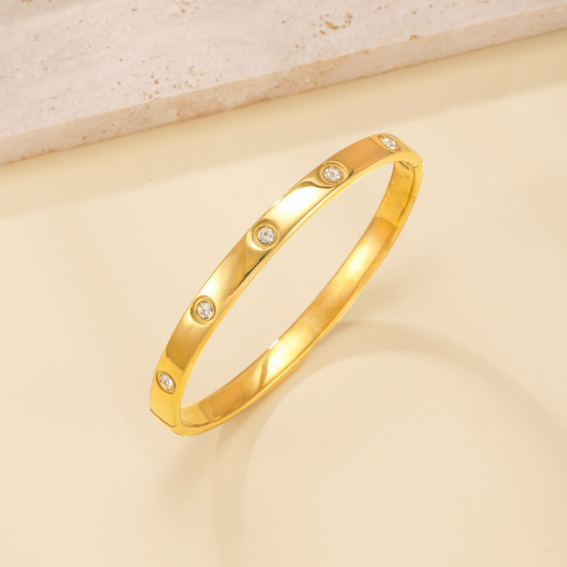 European and American Cross-Border Stainless Steel Bracelet White Shell Inlaid Diamond O-Shaped Clasp Bracelet Light Luxury Non-Fading Jewelry Titanium Steel Manufacturer