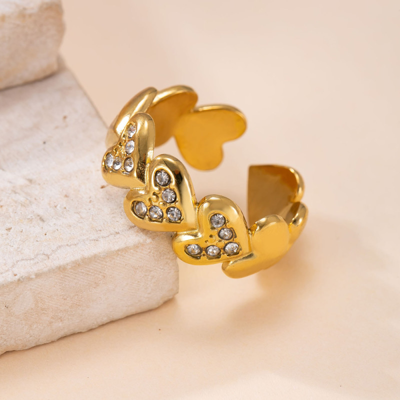 Cross-Border Hot-Selling Titanium Steel Jewelry Casting Heart-Shaped Diamond-Studded Index Finger Ring Fashionable High-End Stainless Steel Ring Wholesale