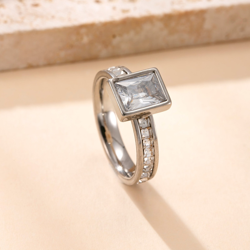 Cross-Border New Stainless Steel Jewelry Korean Style Simple Couple Rings Welding Brand Inlaid with Square Diamond Titanium Steel Rings Factory Direct Sale