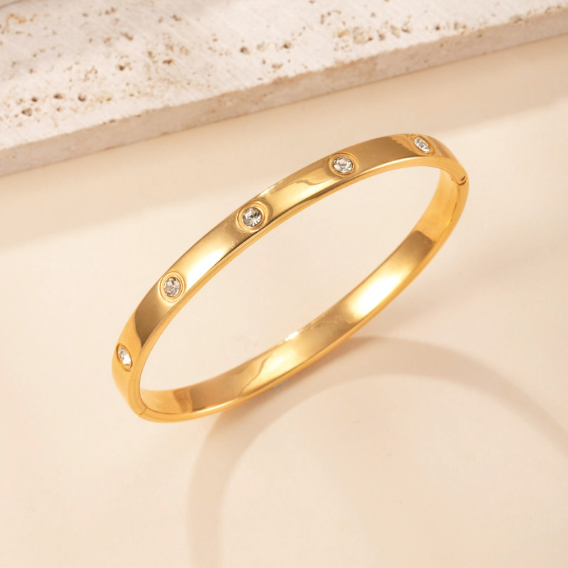European and American Cross-Border Stainless Steel Bracelet Square Diamond-Encrusted Clasp Bracelet Light Luxury 18K Gold Plated Titanium Steel Jewelry Wholesale Factory