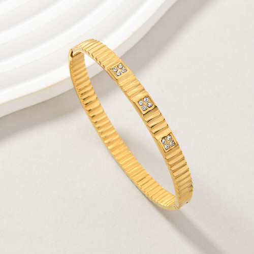 Cross-Border Hot Sale Snap Bracelet Hydraulic Inlaid Diamond Bracelet Simple Light Luxury Versatile Titanium Steel Non-Fading Bracelet for Women Wholesale