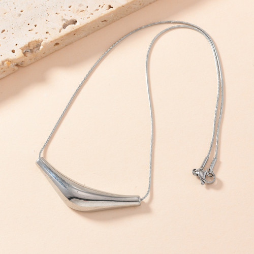 European and American Cross-Border Stainless Steel Necklace for Women Fashion Lava Water Drop Necklace High-End Minimalist Style Titanium Steel Jewelry