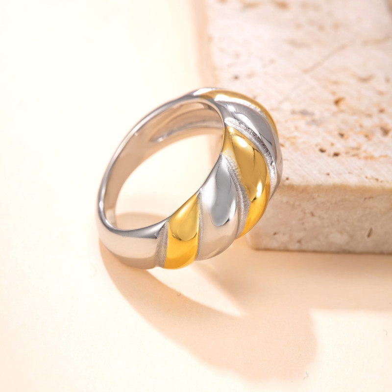 Amazon Hot-Selling Stainless Steel Jewelry Gold Ox Horn Bag Ring High-End Exaggerated Titanium Steel Ring Factory Direct Sale