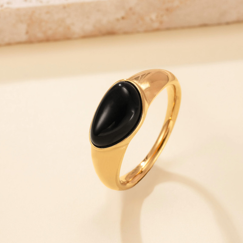 Cross-Border Stainless Steel Ring Cast Inlaid Triangle Tiger Eye Stone Ring French Retro Plated 18K Gold Titanium Steel Jewelry