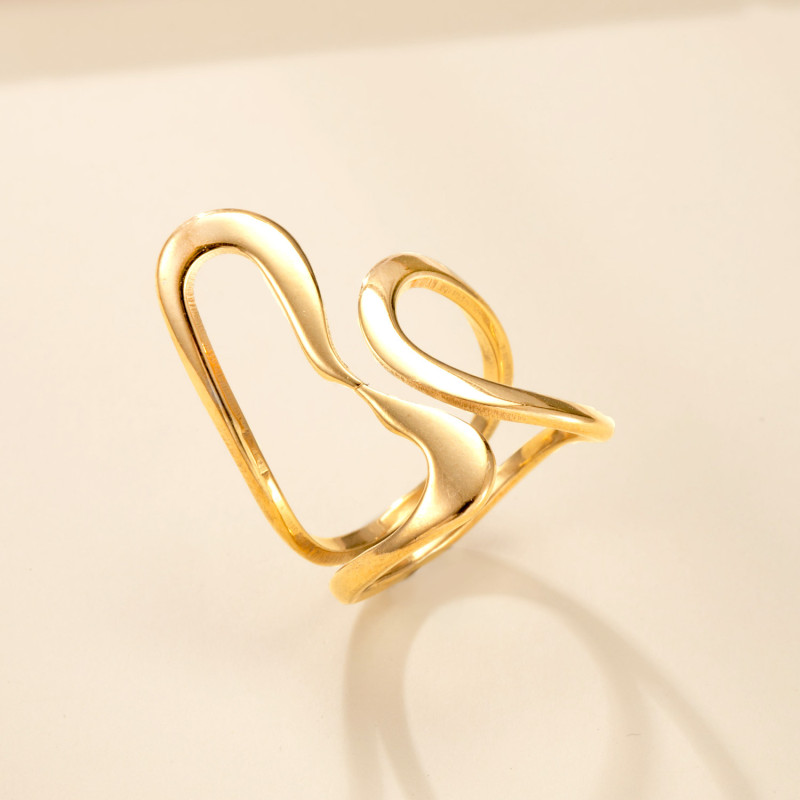 European and American Style Stainless Steel Ring Irregular Cut Hollow Open Ring for Women Personalized 18k Gold Plated Titanium Steel Jewelry