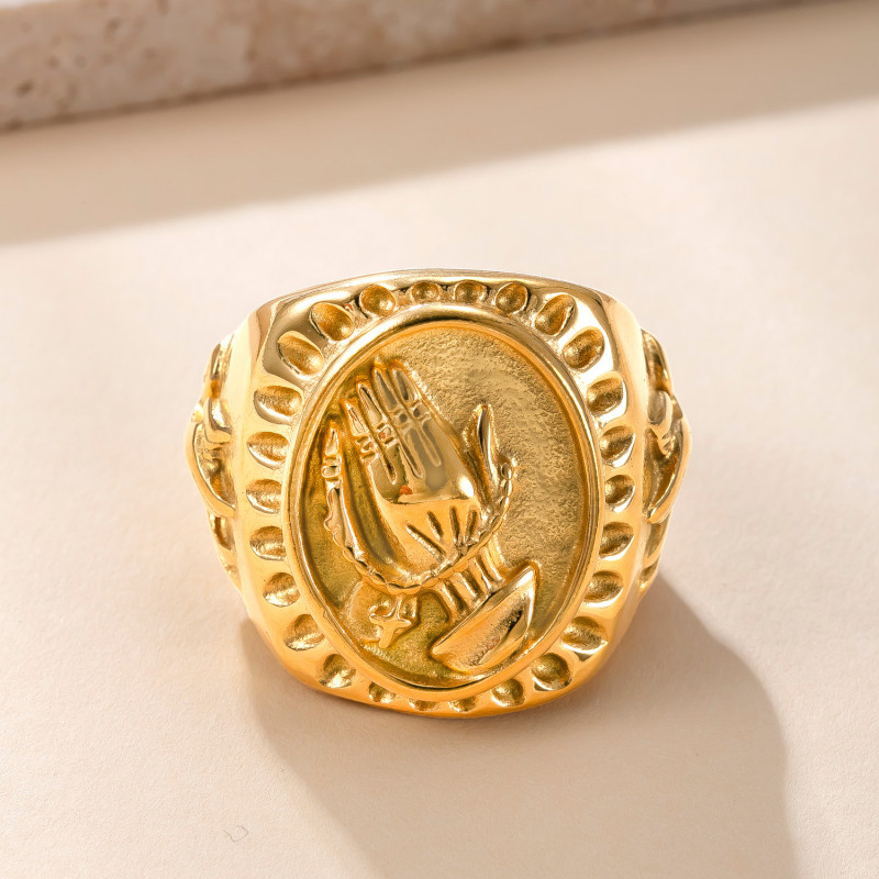 Cross-Border Hot-Selling Stainless Steel Ring for Men, Cast Handheld Prayer Ring, Vintage 18K Gold-Plated Titanium Steel Jewelry Wholesale