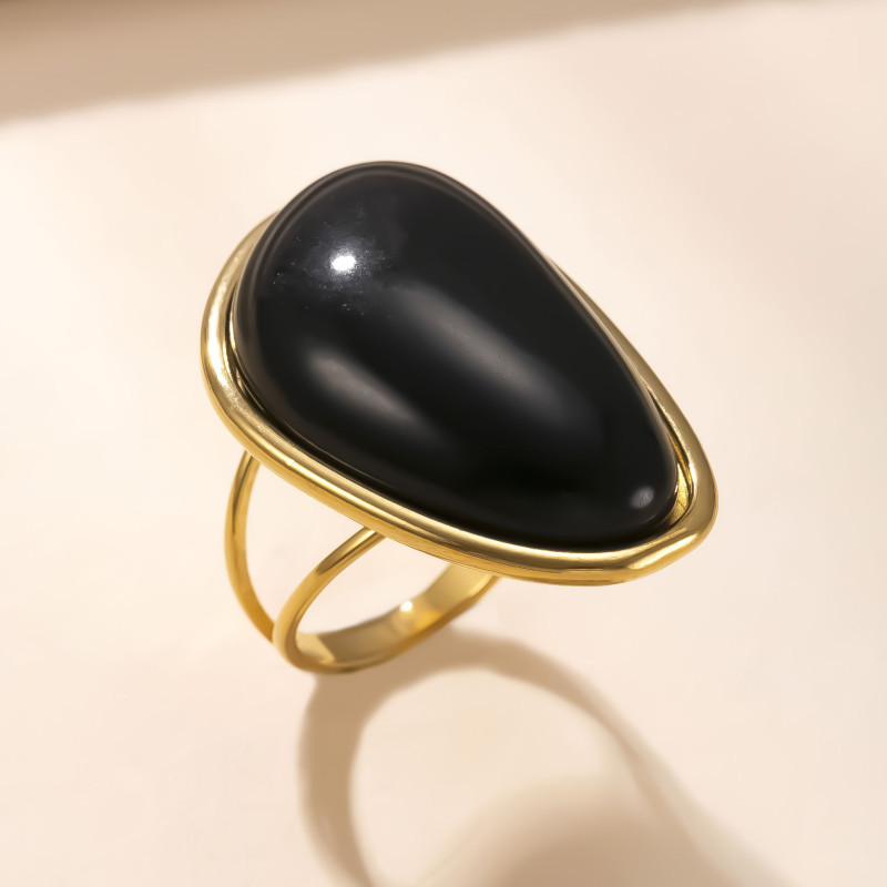 European and American Cross-Border Titanium Steel Jewelry Palace Style Oil Pressed Gemstone Ring Women's Personality Retro Stainless Steel Ring Wholesale