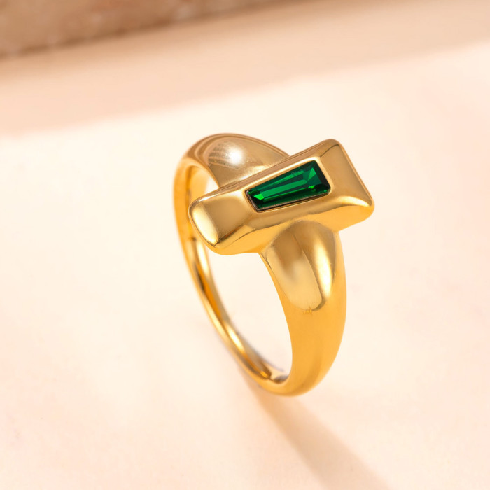 Exclusive Titanium Steel Jewelry Fashionable High-End 18K Gold Plated Ring Cast Trapezoidal Zircon Stainless Steel Ring