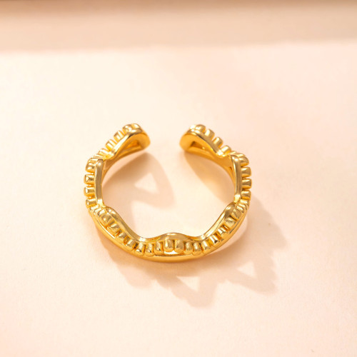 Cross-Border European and American Stainless Steel Ring Hollow Triangle Wave Point Ring Niche Design 18K Gold Plated Titanium Steel Jewelry Factory
