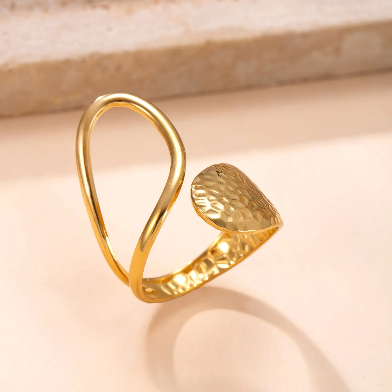 Cross-Border Two-Tone Daisy Inlaid Diamond Necklace main image