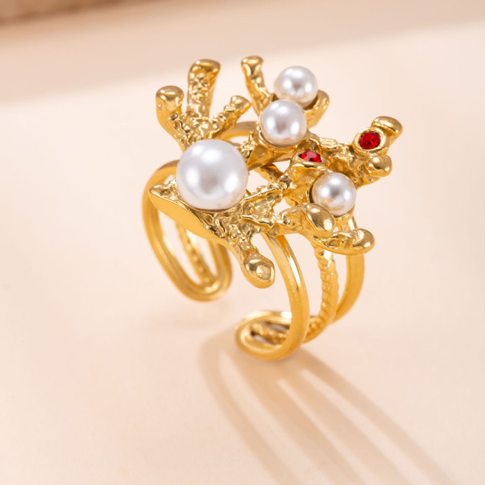 New Stainless Steel Ring Casting Coral Inlaid Diamond Ring Female Niche Design Sense Titanium Steel Jewelry Wholesale...