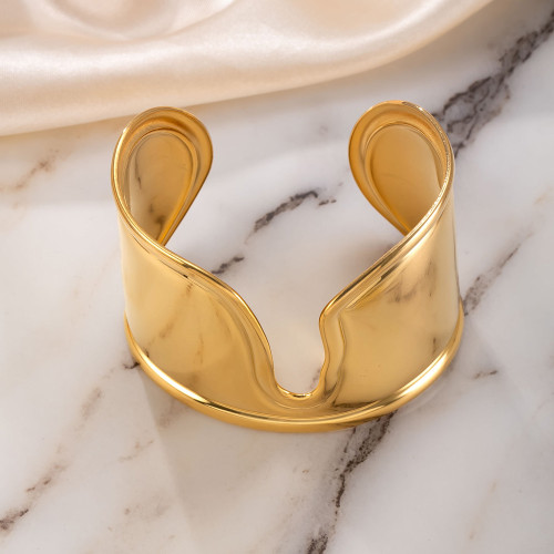 Cross-Border Hot-Selling Titanium Steel Jewelry Design Sense Vacuum Electroplated 18k Gold Bracelet Smooth Open Stainless Steel Bangle Factory