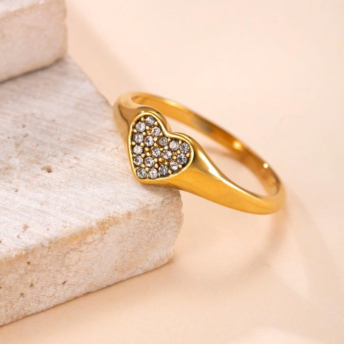 Cross-Border Exclusive Stainless Steel Jewelry Casting Heart-Shaped Diamond-Encrusted Ring for Women, Light Luxury High-End Titanium Steel Jewelry Wholesale Factory