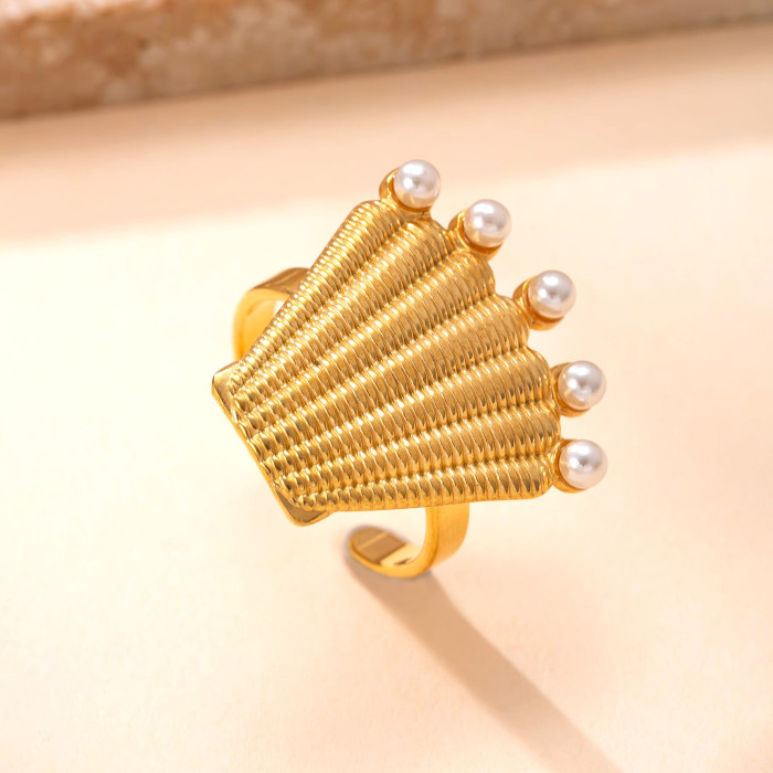 New Stainless Steel Jewelry Fashion Design Vacuum Electroplated Ring Hydraulic Shell Welding Brand Titanium Steel Ring