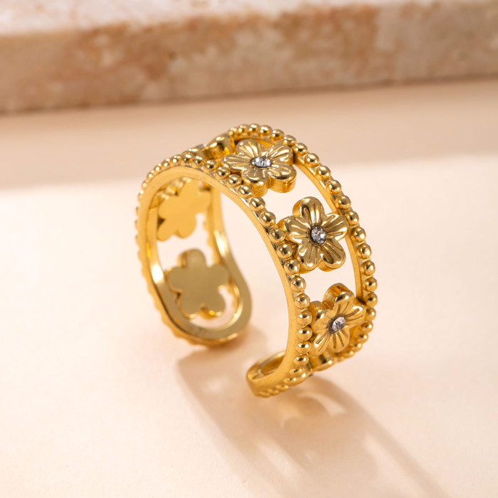 Stainless Steel Ring Casting Hollow Flower Micro Stone-Inlaid Ring Vintage Plated 18K Gold Titanium Steel Jewelry