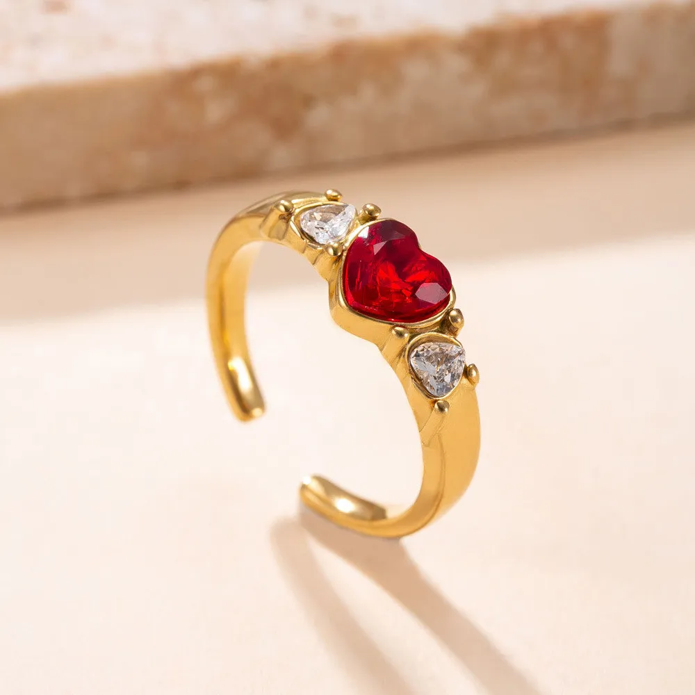 Cross-Border New Stainless Steel Ring Casting Heart-Shaped Colored Diamond Index Finger Ring Light Luxury High-End Titanium Steel Jewelry Manufacturer