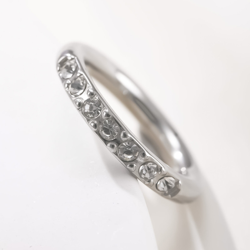 Cross-Border European and American Style Stainless Steel Ring Light Luxury Style Simple Band Ring for Women Non-Fading Diamond-Studded Titanium Steel Jewelry Wholesale
