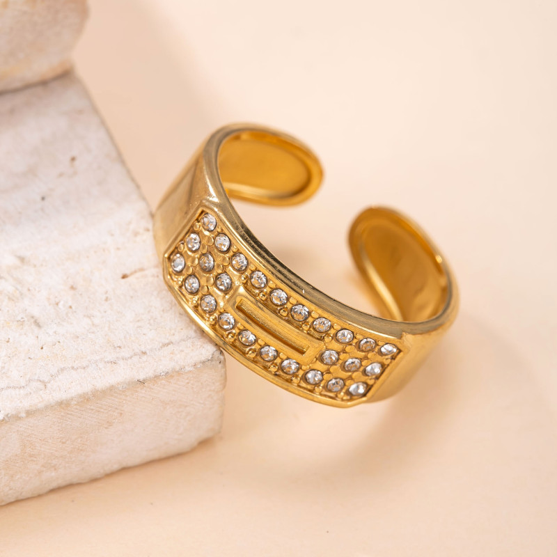 Cross-Border Exclusive Stainless Steel Ring Casting Belt Inlaid Diamond Ring Fashion High-End Feel 18K Gold Plated Titanium Steel Jewelry