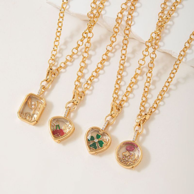 European and American Retro Personality Photo Box Pendant Necklace Openable DIY Pendant Hollow Design Transparent Box 18K Gold Color Retention