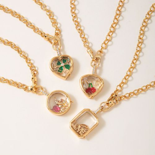 European and American Retro Personality Photo Box Pendant Necklace Openable DIY Pendant Hollow Design Transparent Box 18K Gold Color Retention