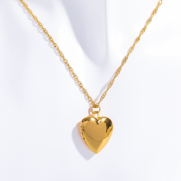 Amazon Butterfly Shell Photo Album Frame Necklace Vintage Openable Necklace Real Gold Plated Color Retention