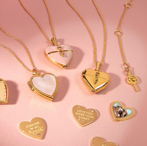 Titanium Steel Valentine's Day Proposal Natural Shell Heart-shaped Commemorative Photo Box Pendant Necklace Open and Close Pendant High Color Retention