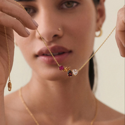 Stainless Steel Necklace for Women, European and American Fashion, Ins Style, Niche Ruby Collarbone Chain, Versatile Zircon Inlaid Elegant Choker
