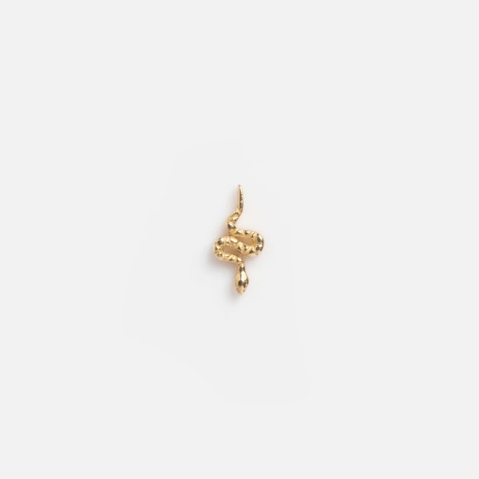 European and American Retro Personality Photo Box Pendant Necklace Openable DIY Pendant Hollow Design Transparent Box 18K Gold Color Retention