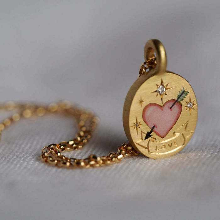 Stainless Steel Same Day Delivery Painted Light Luxury Pendant Necklace Hand-painted Flower Heart Pendant Sweater Chain