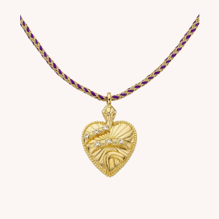 European and American Niche Retro Snake Necklace Snake Pendant Sweater Chain Inlaid Zirconia Choker Exquisite Necklace
