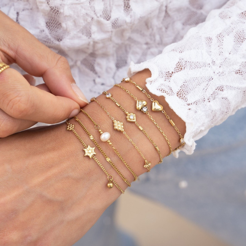 European and American Fashion Cross-Border Hot-Selling Jewelry Light Luxury Style Heart Electroplated High-End Zircon Gold-Plated Adjustable Bracelet Wholesale