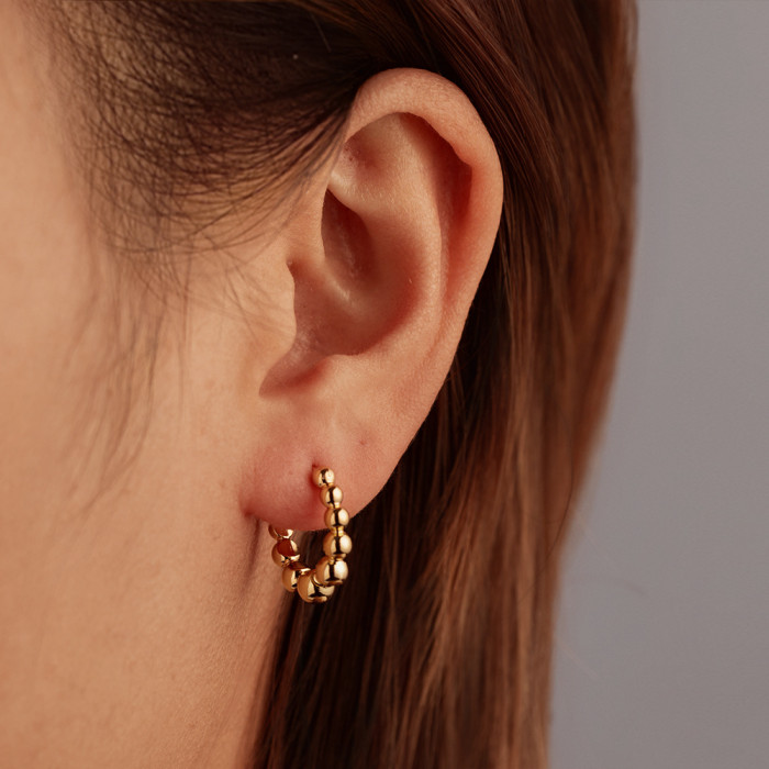 Cross-border titanium steel jewelry, small round bead stainless steel earrings, hoop earrings, simple and unique high-end earrings