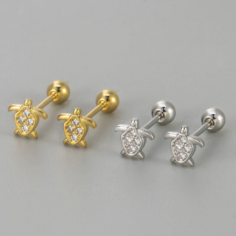 New simple diamond-studded small turtle earrings for women, unique design, creative, fashionable, and cute ear cuffs