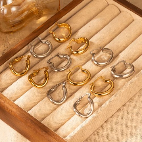 Cross-border direct supply of fashionable retro-style stainless steel earrings for women, 18K plated geometric titanium steel versatile earrings wholesale