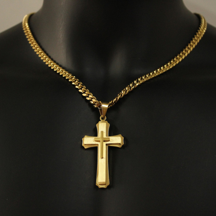 Men's Cross Pendant Necklace in Titanium Steel and Stainless Steel, Cuban Chain, Three-Layer Cross Pendant in Gold and Silver
