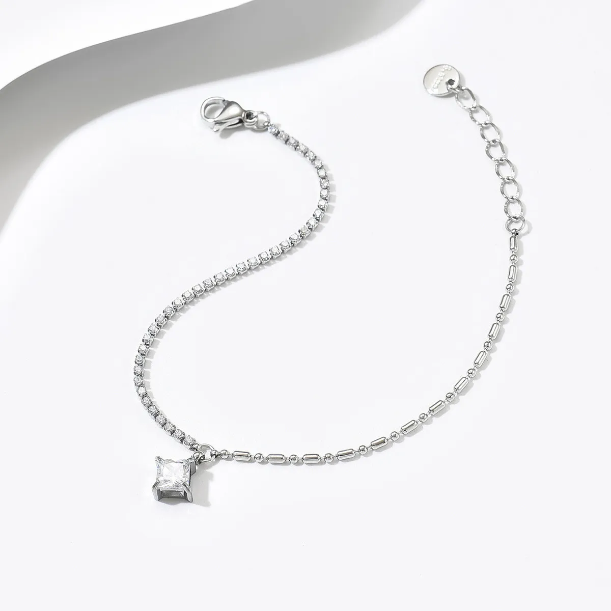 Cross-Border Two-Tone Daisy Inlaid Diamond Necklace main image