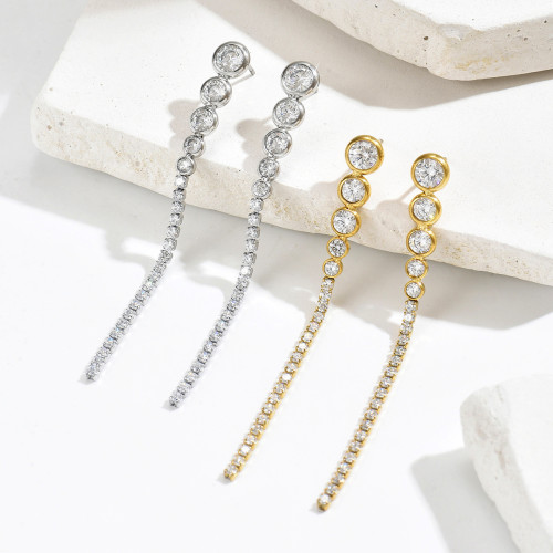 Gold-plated zircon water drop long earrings, unique design long drop earrings, elegant and sophisticated commuter earrings