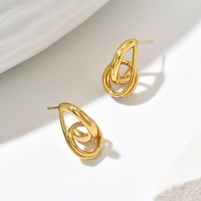 Fashionable European and American stainless steel earrings, light luxury with a high-end feel, gold-colored studs, versatile for everyday wear, simple cross-border earrings wholesale
