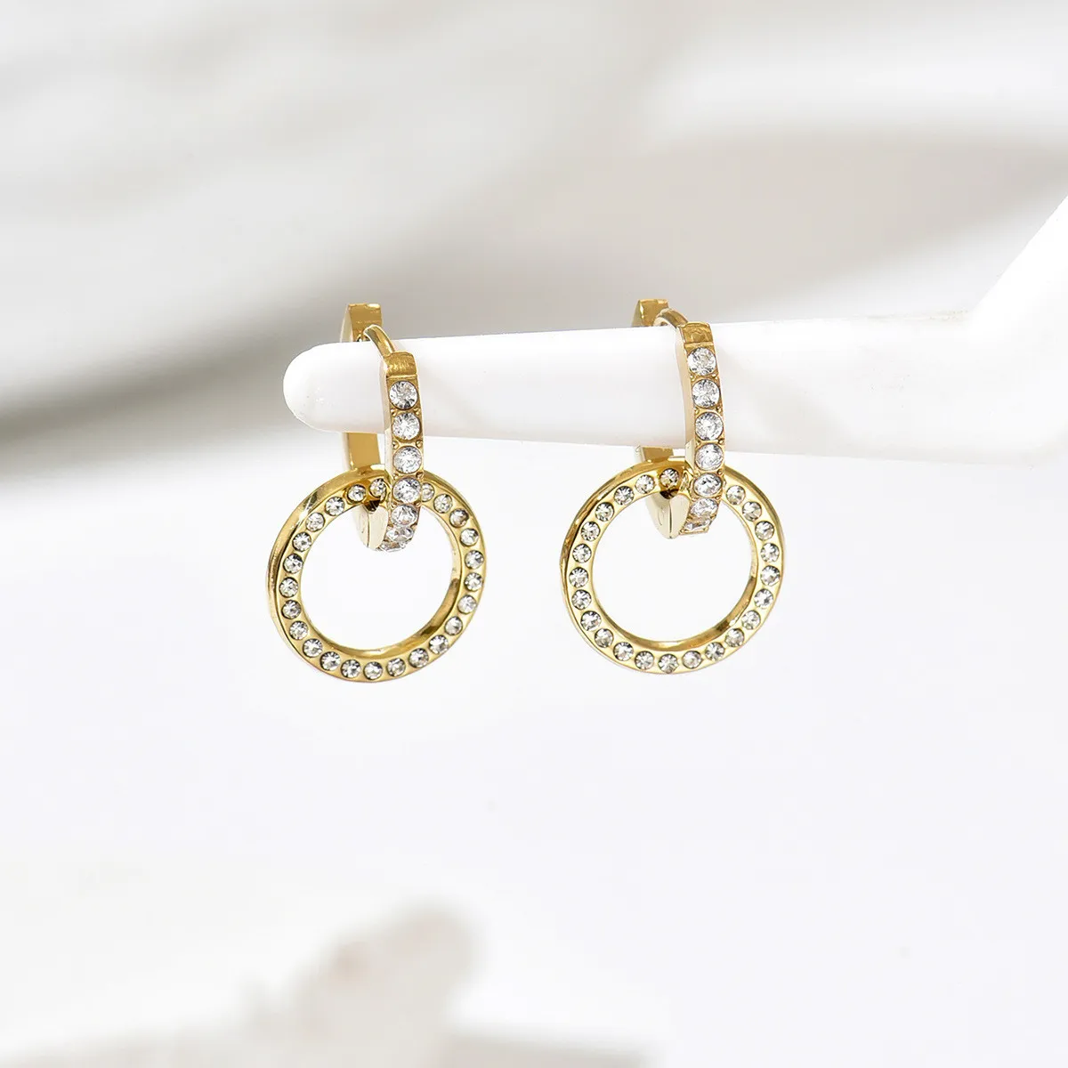 Light luxury style full-diamond double hoop earrings, gold-plated zircon ear clasps, exquisite niche design earrings, direct from the manufacturer