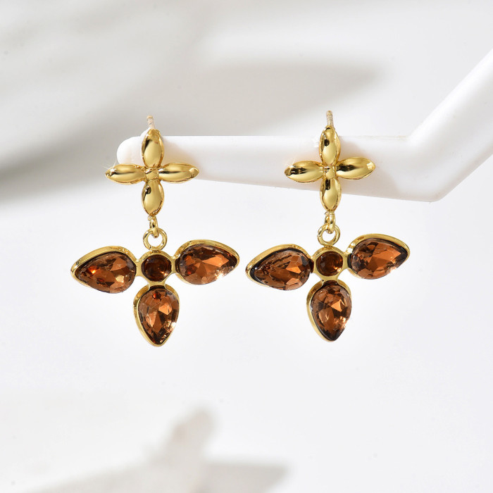 French-style niche zircon earrings with a light luxury and high-end feel, water-drop shape, vintage exquisite floral sparkling zircon earrings