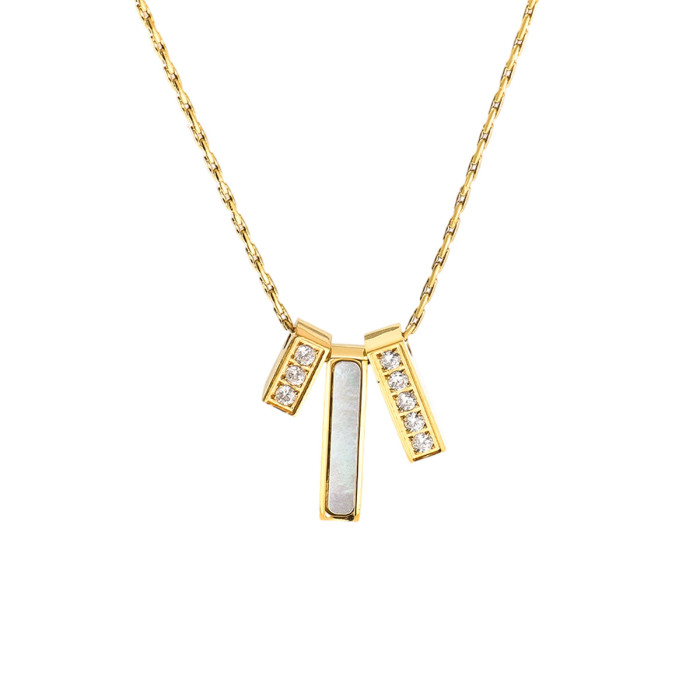European and American fashion stainless steel necklace with a unique design, niche, light luxury, exquisite, versatile, personalized, simple collarbone chain with an elegant vibe